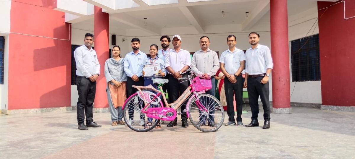 ANNUL REPORTING PRIZE DISTRIBUTION
